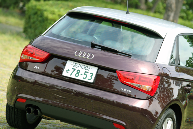 アウディ A1 スポーツバック リア・ハッチゲート