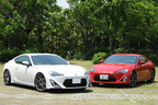 （左）飯田章氏の愛車「86・水戸納豆AT号」／（右）ほぼドノーマルの「86・オートックワン号」