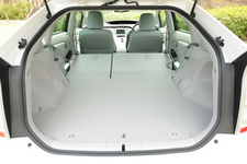 トヨタ プリウス(2012年モデル) ラゲッジルーム