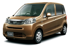 ホンダ 新型「ライフ C(FF)」[ボディカラー：ベルベットマルーン・メタリック]