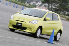 三菱、新型『ミラージュ』