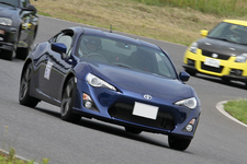 「トヨタ 86 サーキット試乗会」[2012/06/24：袖ヶ浦フォレストレースウェイ]　86 スポーツ走行会は他モデルとの混走で行われた。