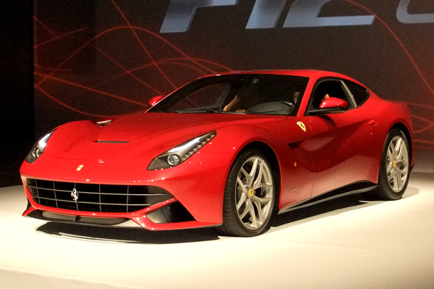 フェラーリ　F12berlinetta カタログ