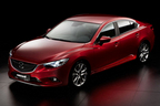 新型「マツダ アテンザ（Mazda6）」2013年モデル[2012モスクワモーターショー出展車]　光の陰影からボディの複雑で美しい造形が良く分かるカット