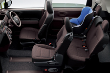 新型 ポルテ/新型 スペイド インテリア