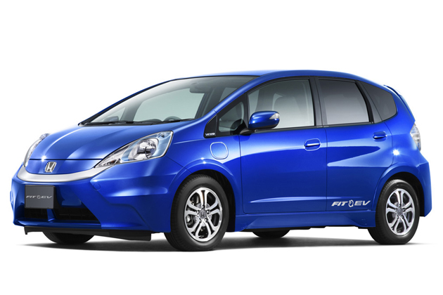 ホンダ 市販予定の フィットev が 一充電走行距離225kmと日本最高の電費性能を達成 業界先取り 業界ニュース 自動車ニュース22国産車 から輸入車まで Mota