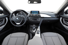 BMW ActiveHybrid 3(BMW 3シリーズ ハイブリッドモデル)