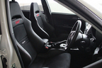 スバル インプレッサ WRX STI SpecC（スペックC）4ドアモデル[18インチタイヤ仕様]レカロ製バケットタイプフロントシート