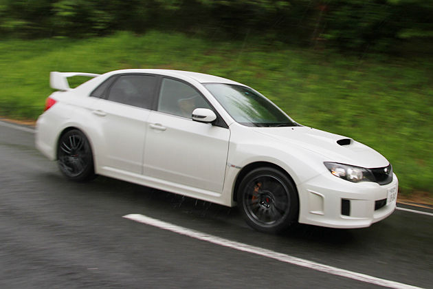 Amazon | キャリパーカバー スバル WRX S4 VAG 専用 アルミ製