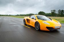 マクラーレン MP4-12C