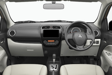 三菱 新型ミラージュ インパネ[Gグレード]