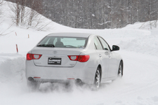 新スタッドレスタイヤ『ice GUARD５』