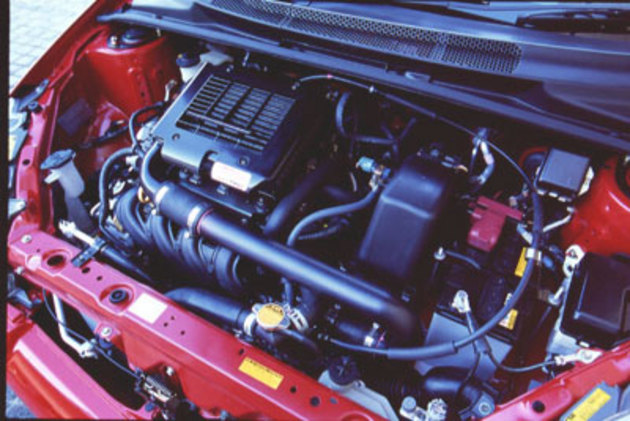 トヨタ ヴィッツ 試乗レポート|【徹底検証】2003年新型車種ー試乗