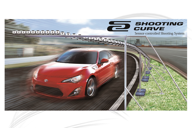 スポーツカーのコーナリングを自動で撮影するシステム「SHOOTING CURVE」Sensor-controlled Shooting System