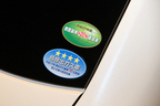 三菱 新型 ミラージュ　平成27年度燃費基準プラス20％を達成し、エコカー減税100%免税に適合