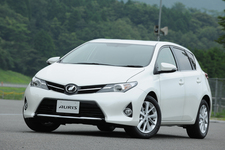 トヨタ 新型オーリス フロントエクステリア