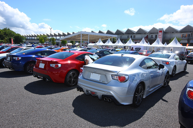 トヨタ 86 ハチロク オーナーのリアルなクチコミを大調査 マリオが突撃 みんなのオーナーズクラブ Vol 7 1 3 現地レポート 新車 車イベント22年 Mota トヨタ 86 ハチロク オーナーのリアルなクチコミを大調査 マリオが突撃 みんなのオーナーズクラブ Vol 7 1 3 現地レポート 新車 車イベント22年 Mota