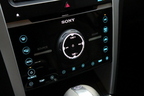 オーディオシステム　画像はLIMITED仕様のSONY製オーディオ【フォード エクスプローラー 2013年モデル】