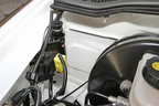 マツダ 新型 ロードスター RS　ボンネット内にあるアクティブボンネット作動用アクチュエータ(黒い筒型のもの)