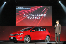 [トヨタ 新型「AURIS(オーリス)」記者発表会]トヨタ 新型 オーリスのデザインを担当したデザイン本部の池田 亮 第1デザイン部長