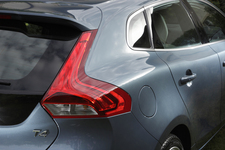 VOLVO　V40　T4