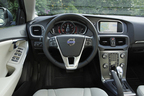 VOLVO　V40　T4
