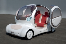 2005年の東京モーターショーで発表したコンセプトカー日産「PIVO」【日産自動車 EV技術開発本部 エキスパートリーダー 宮本丈司 インタビュー】