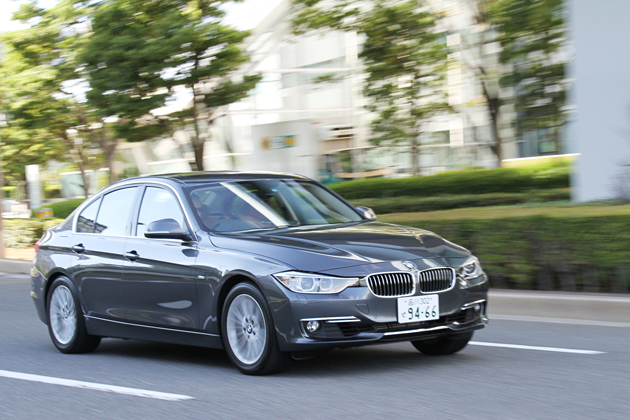 BMW 320i