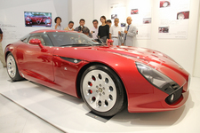 [CoSTUME NATIONAL x Alfa Romeo Welcomes TZ3 Stradale to JAPAN]アルファ ロメオ TZ3 ストラダーレ