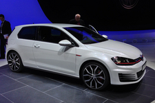 フォルクスワーゲン 新型ゴルフGTI