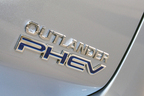 三菱 新型 アウトランダー PHEV(プラグインハイブリッド)　エンブレム