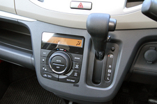 スズキ 新型 ワゴンR FX Limited[FF]　副変速機構付きCVT