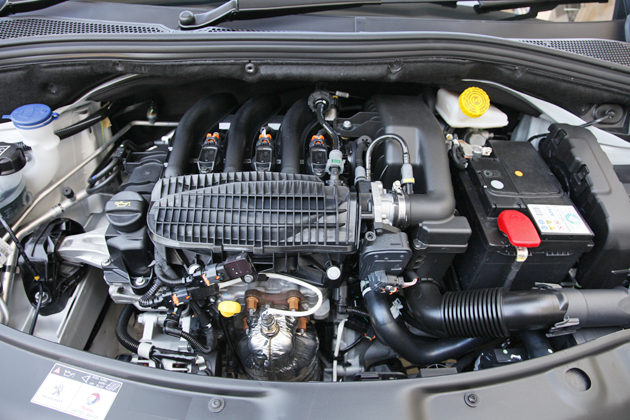 プジョー 8を発売 1 2リッターエンジン採用 価格は199万円から 画像ギャラリー No 14 業界先取り 業界ニュース 自動車 ニュース21国産車から輸入車まで Mota