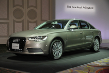 アウディ A6 ハイブリッド 新型車速報