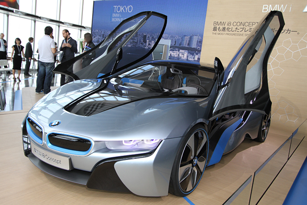 BMW、六本木ヒルズ52F展望台で「i8 CONCEPT」「i3 CONCEPT」を展示 -BMWのPHV＆EVは2014年に発売！？-