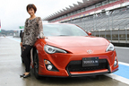 トヨタ FT-86（ファクトリーチューン86）と今井優杏さん