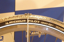 自転車ブランド　「Vélo MICHELIN（ヴェロ・ミシュラン）」