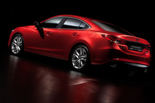 【DESIGNER’S ROOM】マツダ 新型 アテンザ デザイナーインタビュー アテンザのリアビュー