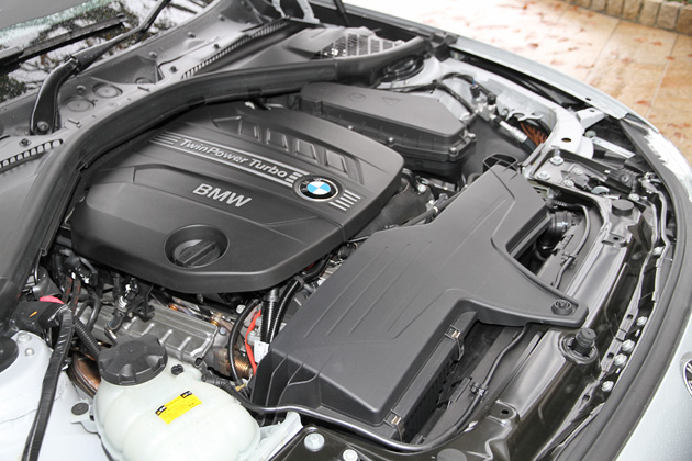 BMW 320d BluePerformance　2.0リッター 直4 DOHC BMWツインパワー・ターボ・ディーゼル・エンジン