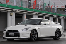 日産 新型GT-R（2013年モデル）Premium edition