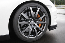 日産 新型GT-R（2013年モデル）Premium edition アルミホイール