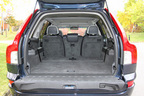 ボルボ XC90 3.2 AWD R-DESIGN パッケージ　ラゲッジルーム・荷室(サードシート前倒し時)