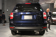 スバル 新型フォレスター 2.0XT EyeSight（アイサイト）