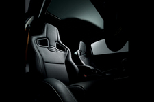 ダークカーボン レザーレカロシート