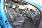ボルボ S60 T6 AWD R-DESIGN[ポールスター・パフォーマンス・パッケージ]　フロントシート