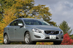 ボルボ S60 T4[ボディカラー：エレクトリックシルバーメタリック(Inscriptoin：スペシャルデザインプログラム専用色)]