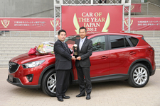 【2012-2013日本カー・オブ・ザ・イヤー】大賞　マツダ CX-5