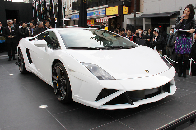 ランボルギーニ 新型ガヤルド LP560-4新型車速報 ～「クリスマスカフェ