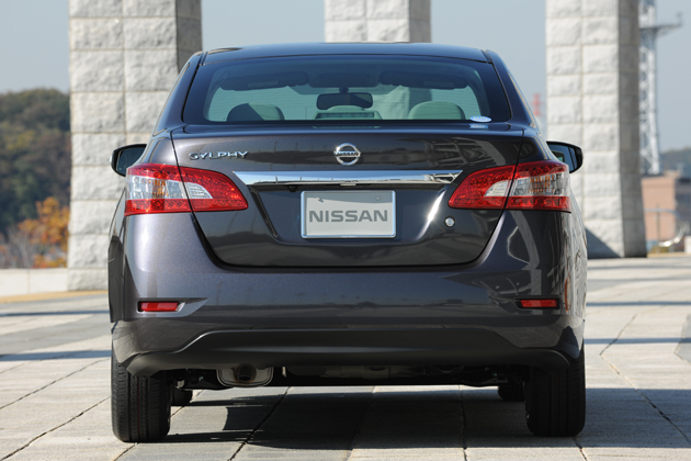 日産純正。12～13年モデル。 日産 純正 `12-`13年 (\u203bY50型フーガでの最終更新版) 美