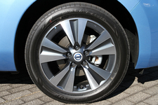 日産 リーフ マイナーチェンジモデル(2012年モデル)